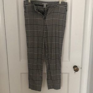 White and black plaid Capri pants
